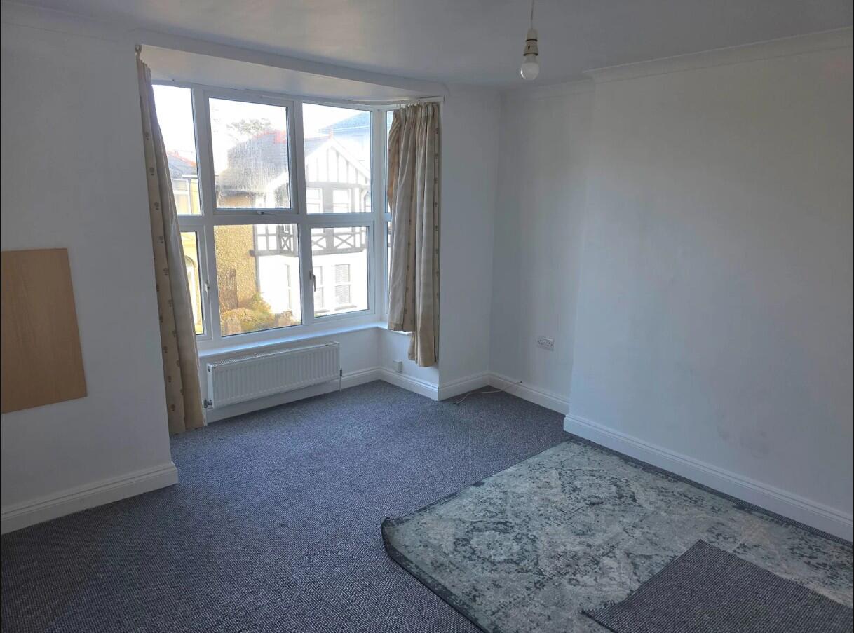 1 bed property in Star Street, Ryde